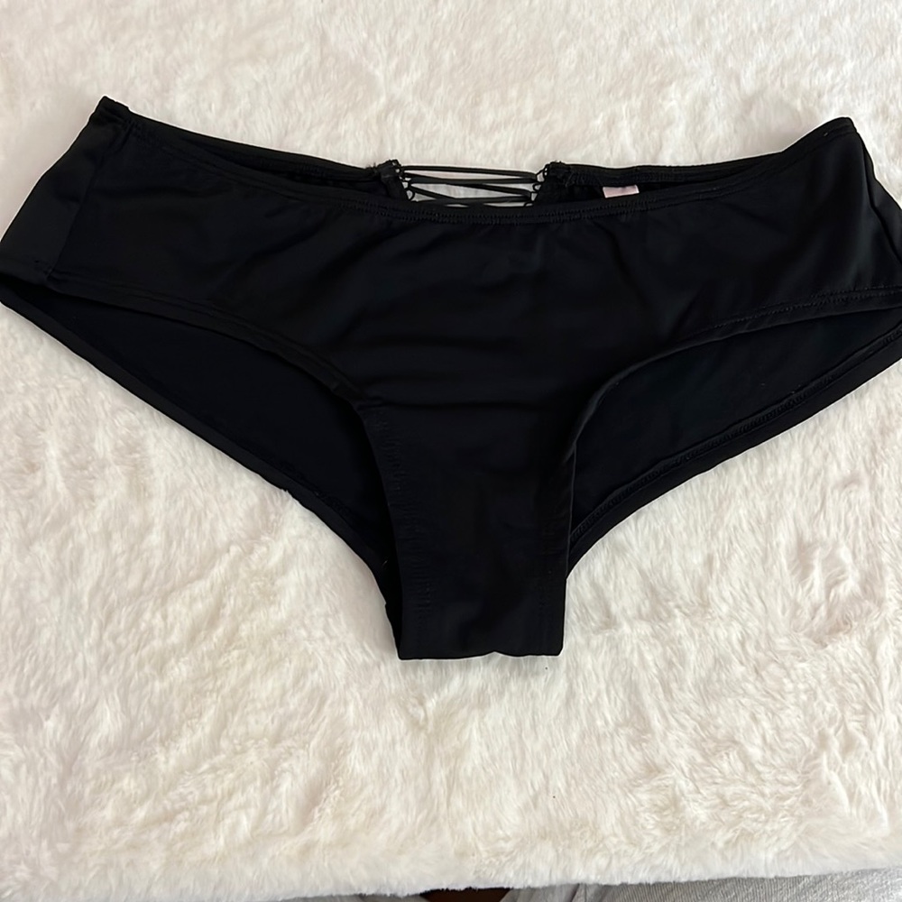Victorias Secret smooth hipster panty NWOT Small